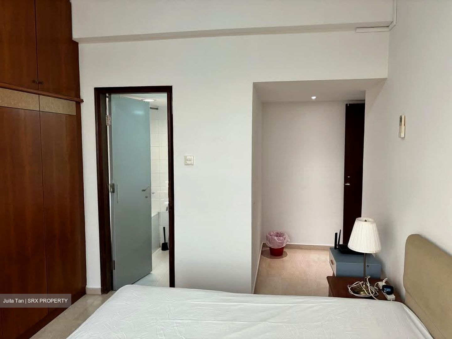 International Plaza (D2), Apartment #638176241